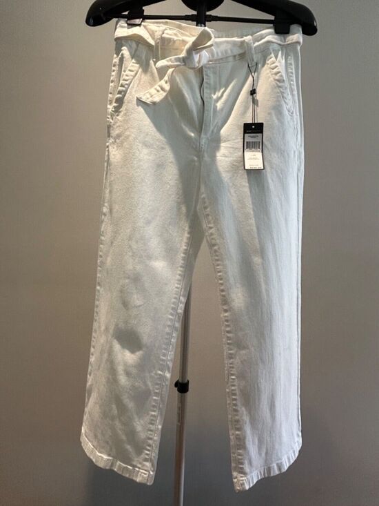 BCBGMaxAzria Pants - NWT BCBGMAXAZRIA Women's size 29 Jane White Cropped Pants